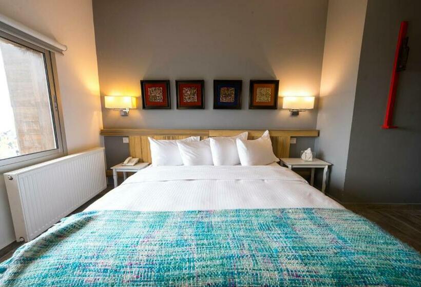 اتاق استاندارد, Urban Faqra