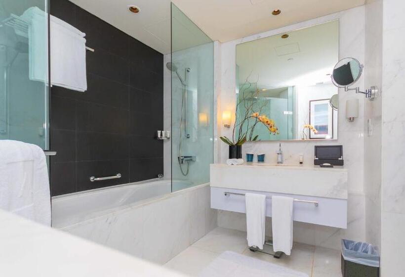 Superior studio with view, The Dubai Mall Residences