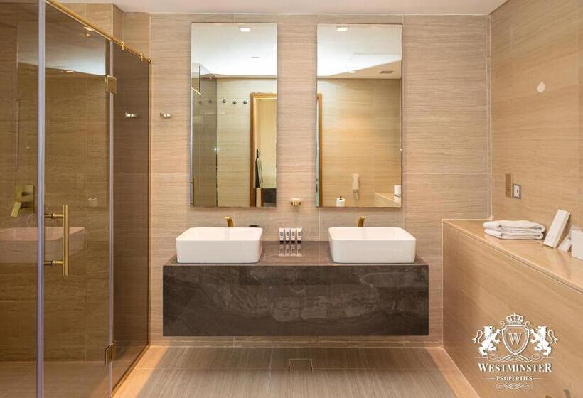 1 Bedroom Penthouse Apartment, The Dubai Mall Residences