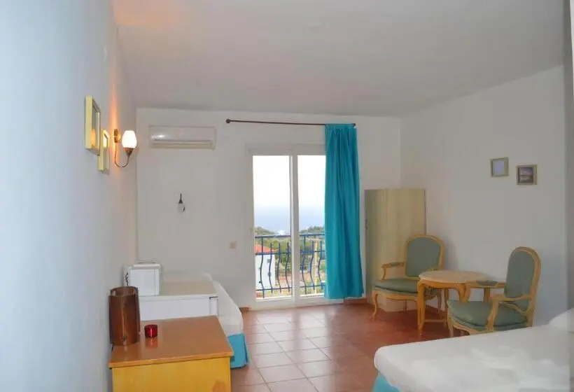 اتاق استاندارد یک نفره, Miramar Pansiyon