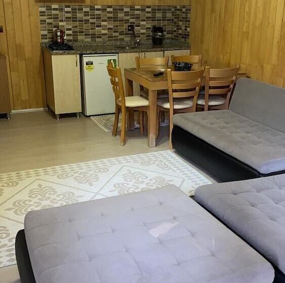 شقة غرفة واحدة, Scala Otel