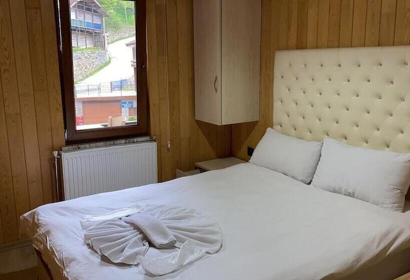 شقة غرفة واحدة, Scala Otel