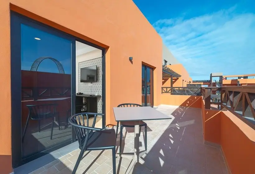 １ベッドルームアパートメント, Arena Castillo