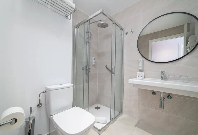 家族用アパートメント, Arena Castillo