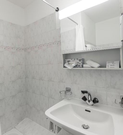 トリプルクラシックルーム, Altavilla, Self Check In