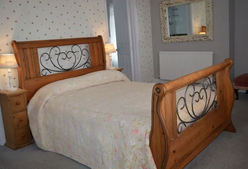 スタンダードルーム, The Ilchester Arms Hotel, Ilchester Somerset