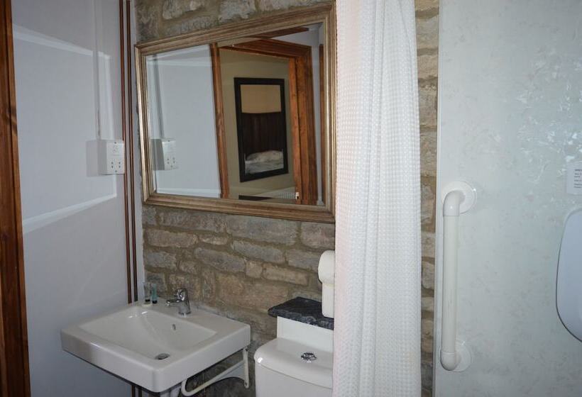 غرفة قياسية لذوى الاحتياجات الخاصة, The Ilchester Arms Hotel, Ilchester Somerset