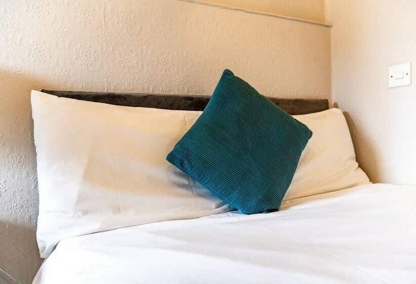 Номер Стандарт Индивидуальный, The Royal Hotel Crewe, A Brilliant Collection