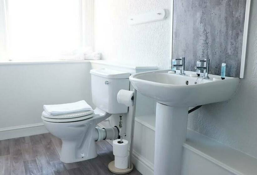 Номер Стандарт Индивидуальный, The Royal Hotel Crewe, A Brilliant Collection