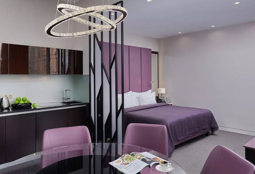 استودیوی استاندارد, Diamond Apartments