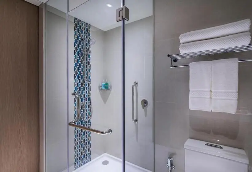 Superior Zimmer Kingsize Bett, Ozo Phuket