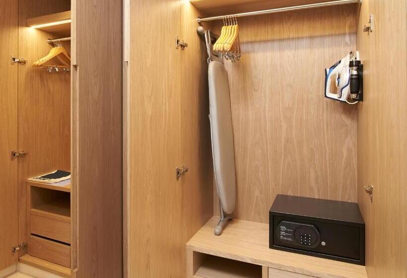 스위트, Ozo Phuket