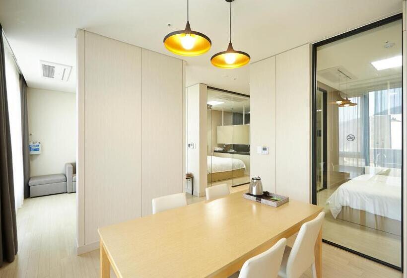 ジュニアスイート, Pyeongchang The White