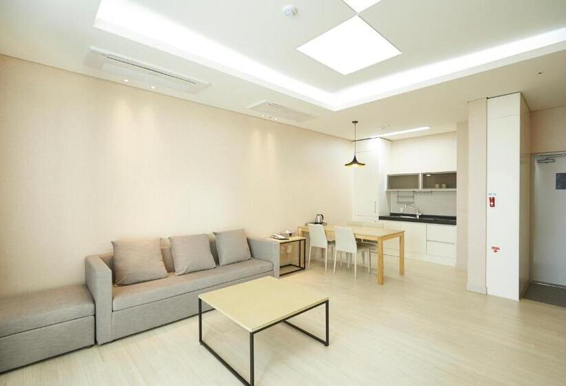 ジュニアスイート, Pyeongchang The White