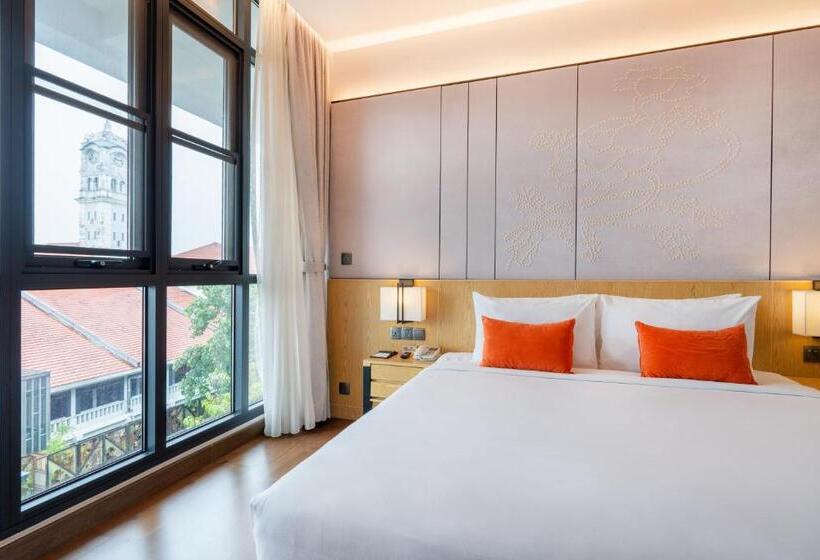 غرفة قياسية داخلية, Victoria Garden