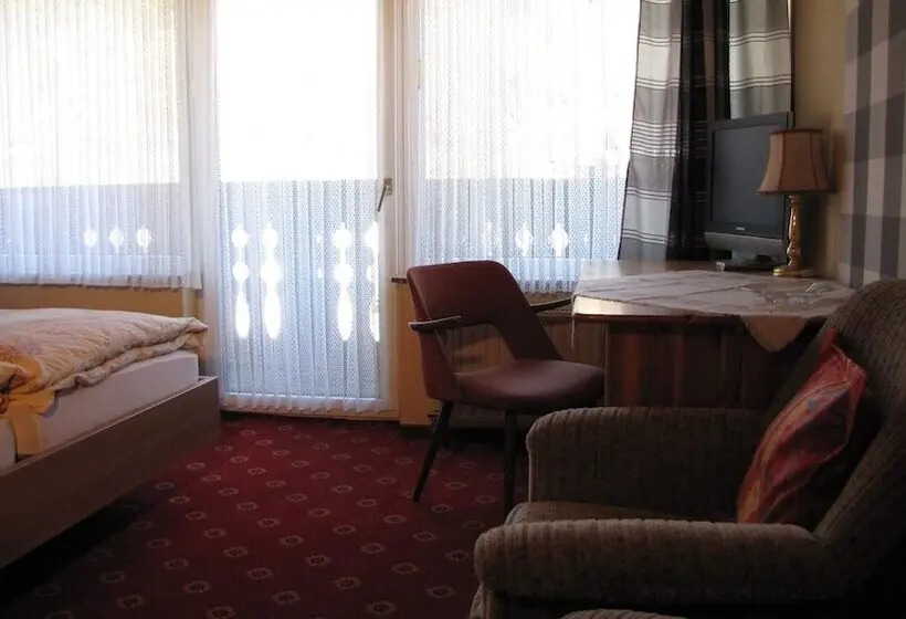 スタンダードルーム, Haus Schnorbus
