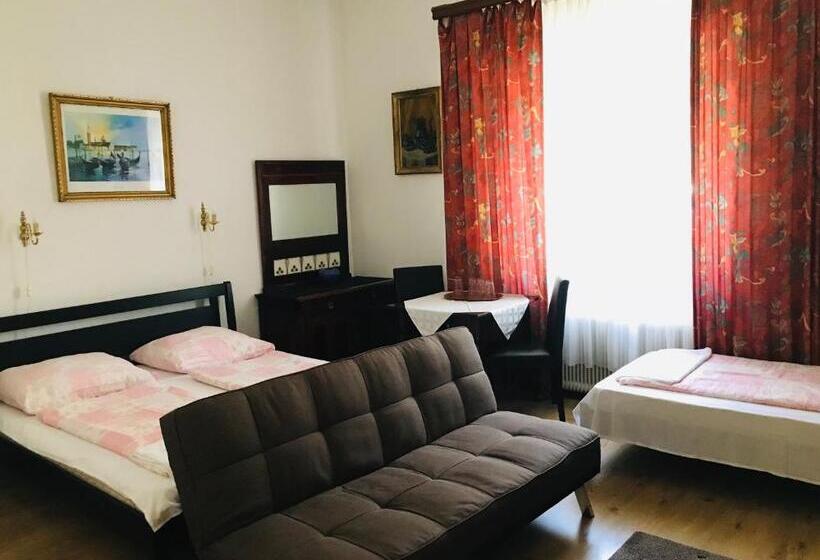 Четырехместный Номер Стандарт, Kis Gellért Guesthouse