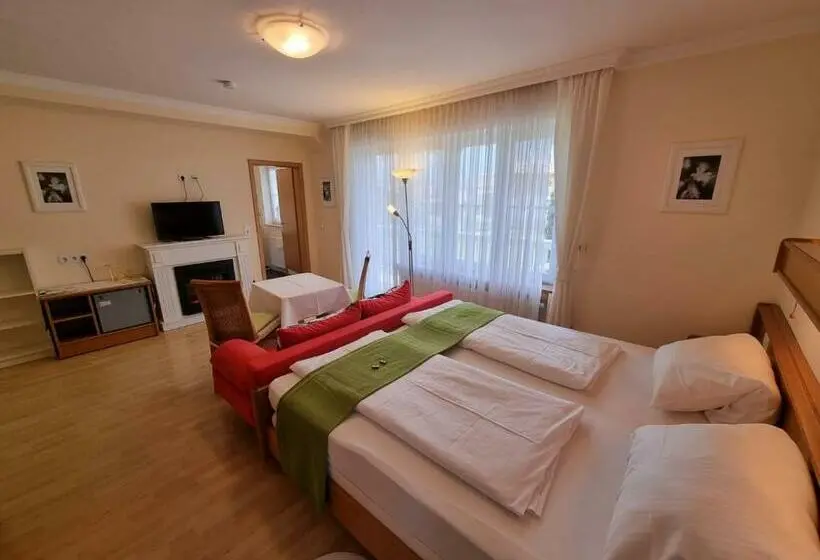バルコニー付きスタンダードルーム, Parkhotel Ruhpolding