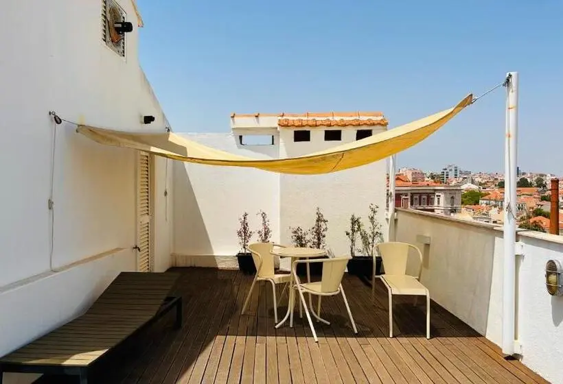1 Bedroom Penthouse Apartment, Quinta Colina By Shiadu