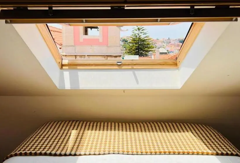 1 Bedroom Penthouse Apartment, Quinta Colina By Shiadu