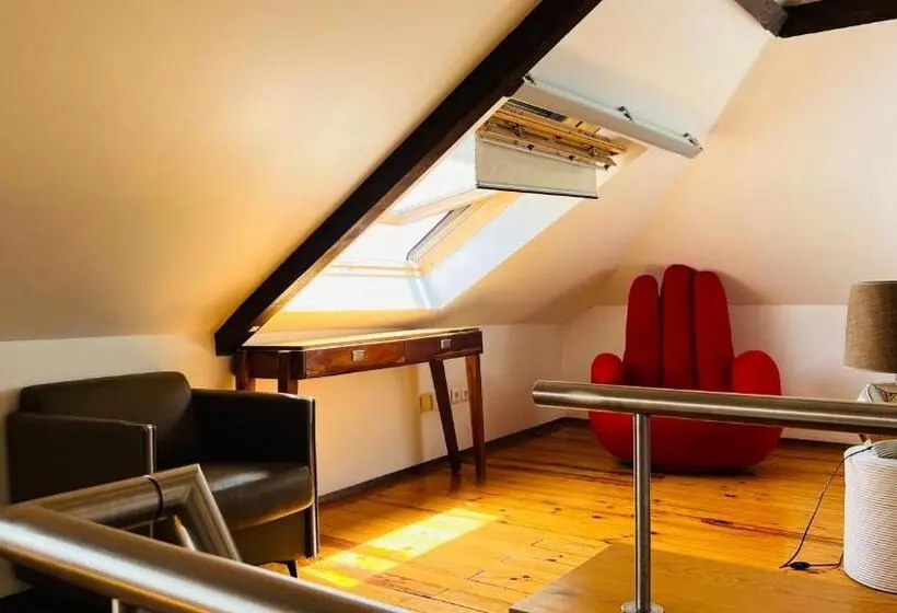 1 Bedroom Penthouse Apartment, Quinta Colina By Shiadu
