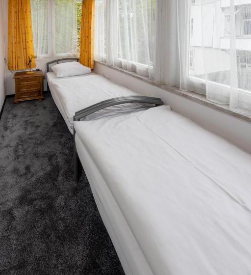 ファミリールーム, Villa Feise