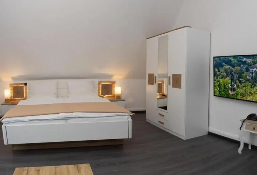 バルコニー付きデラックスルーム, Villa Feise