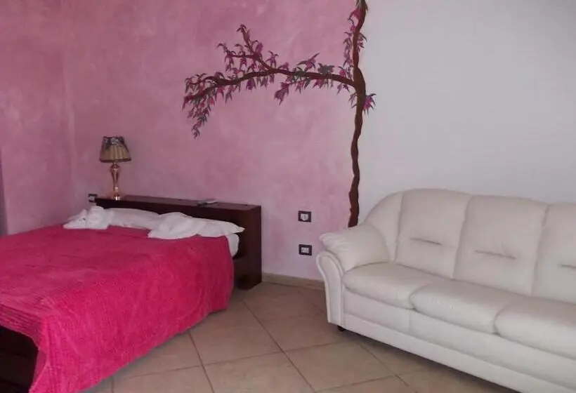 スタンダード4人部屋, Agriturismo Le Rondini Di San Bartolo