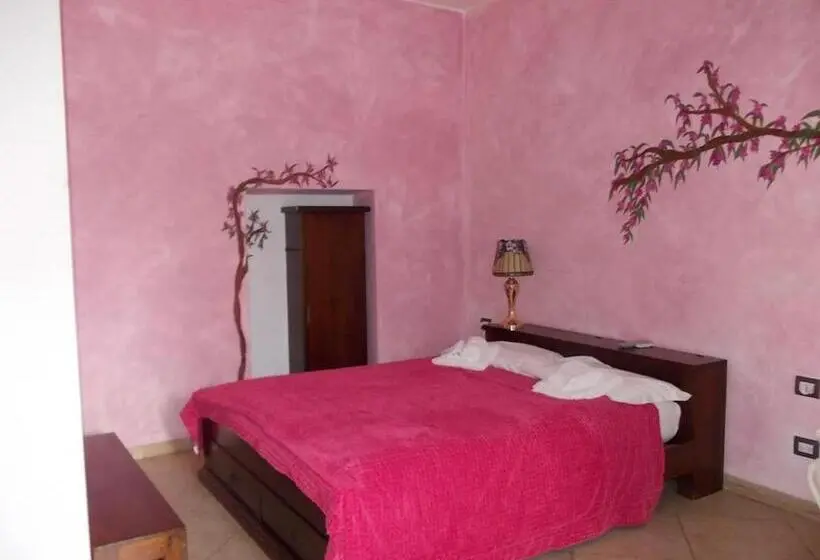 スタンダード4人部屋, Agriturismo Le Rondini Di San Bartolo