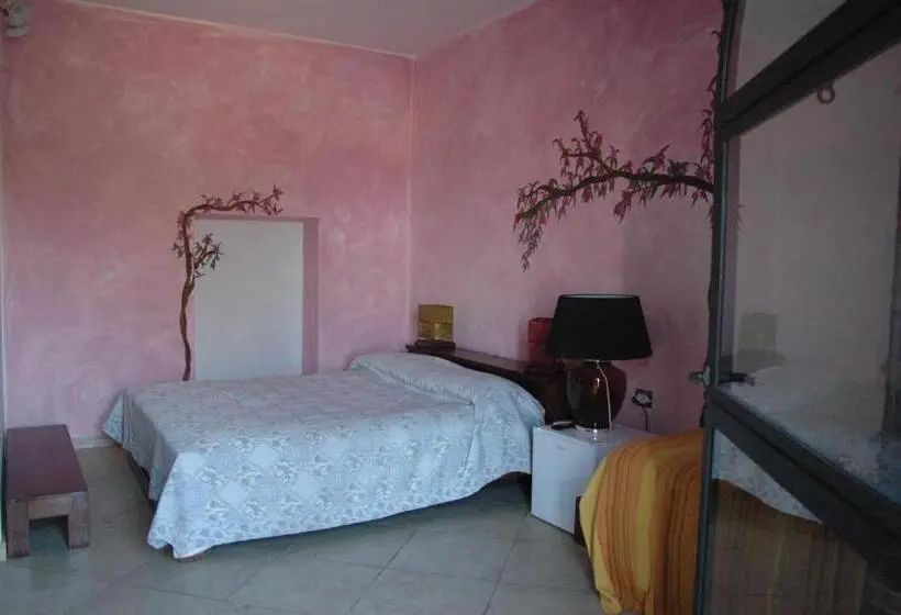 スタンダード4人部屋, Agriturismo Le Rondini Di San Bartolo