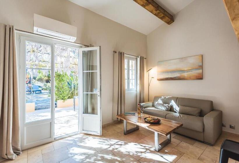 דירת חדר, Les Maisons Du Sud