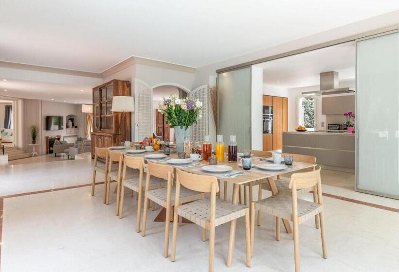 וילה עם חדר שינה אחד ובריכת שחיה, Les Maisons Du Sud