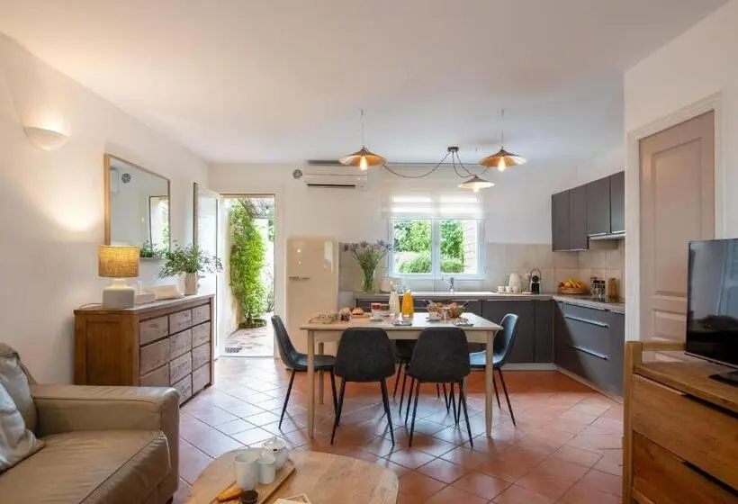 Huoneisto 2 Makuuhuonetta Terassi, Les Maisons Du Sud