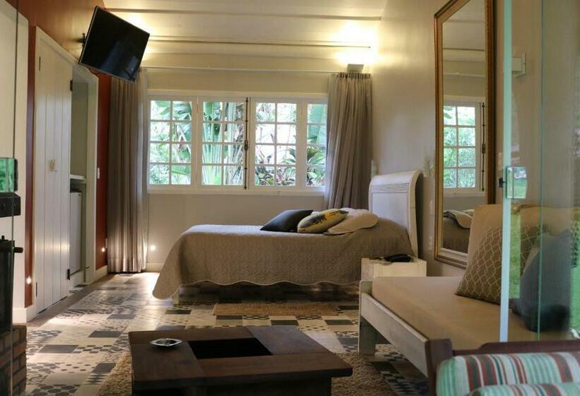 高级洋房, Auberge Suisse Pousada