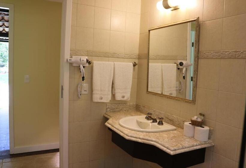 小型套房带阳台, Auberge Suisse Pousada