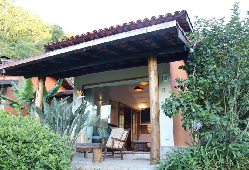 带按摩浴盆的套房, Auberge Suisse Pousada