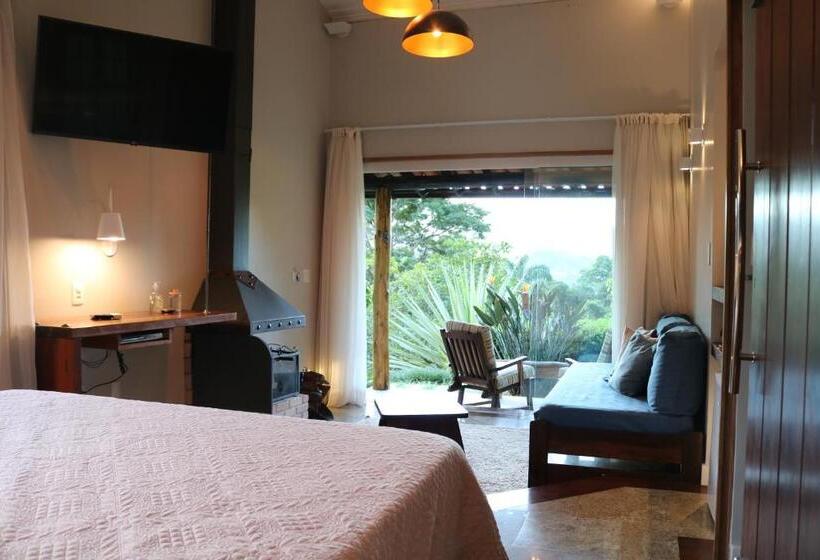 带按摩浴盆的套房, Auberge Suisse Pousada