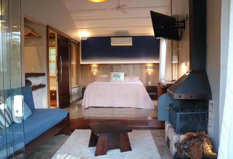 带按摩浴盆的套房, Auberge Suisse Pousada