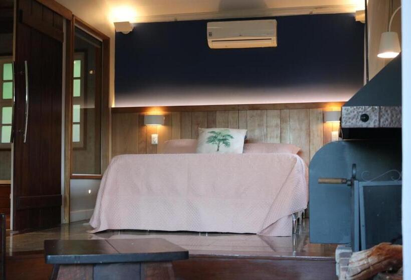 带按摩浴盆的套房, Auberge Suisse Pousada