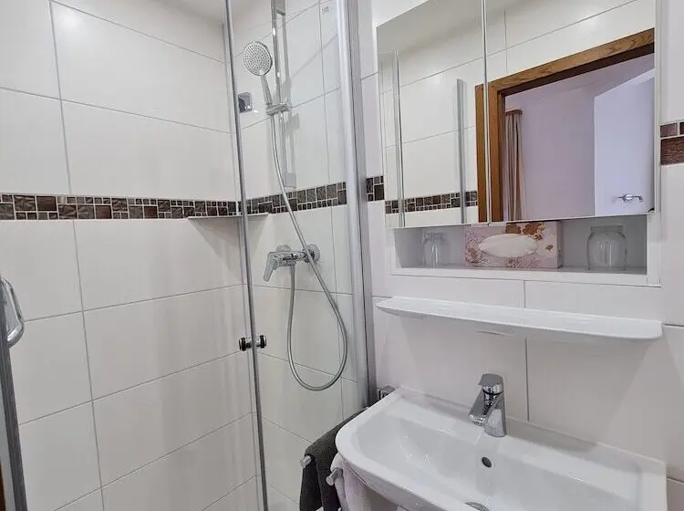 Standard-huone Parveke, Aparthotel Steiermark
