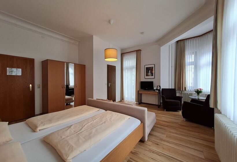 Quarto Estandar com Sacada, Aparthotel Steiermark