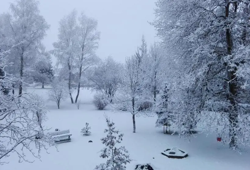 Standard Neljän Hengen Huone, Heilbad Burgwies