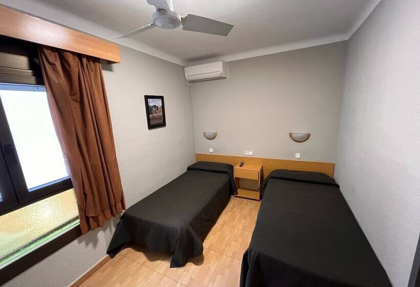 古典房间, Hostal Tarres