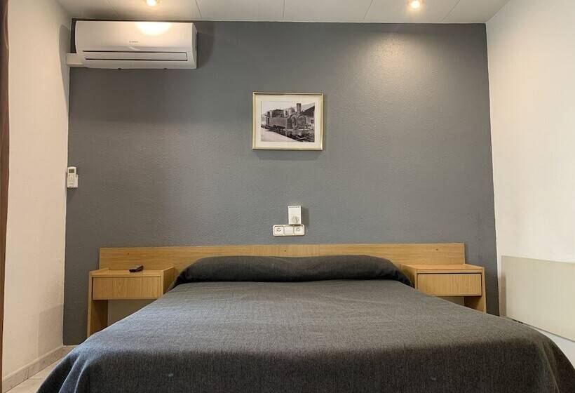 Номер Стандарт, Hostal Tarres