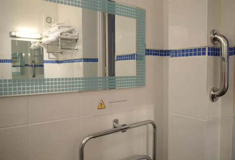 اتاق استاندارد, Kilbrannan Guest House
