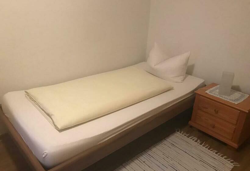 Номер Стандарт Индивидуальный, Neckarperle