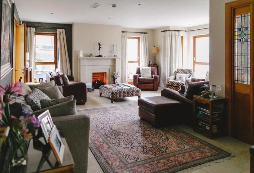 Номер Superior, Strand House
