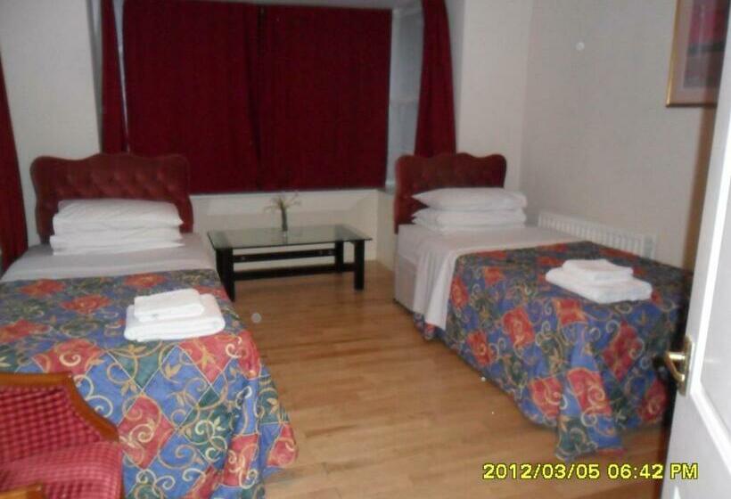 ファミリールーム, Thorpe Lodge