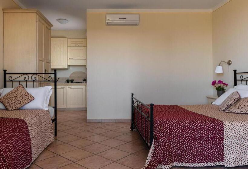 Номер Стандарт Трехместный, Residence Serristori