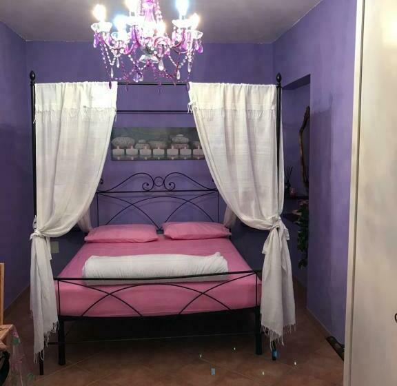 스탠다드 스튜디오, Villa Isabella